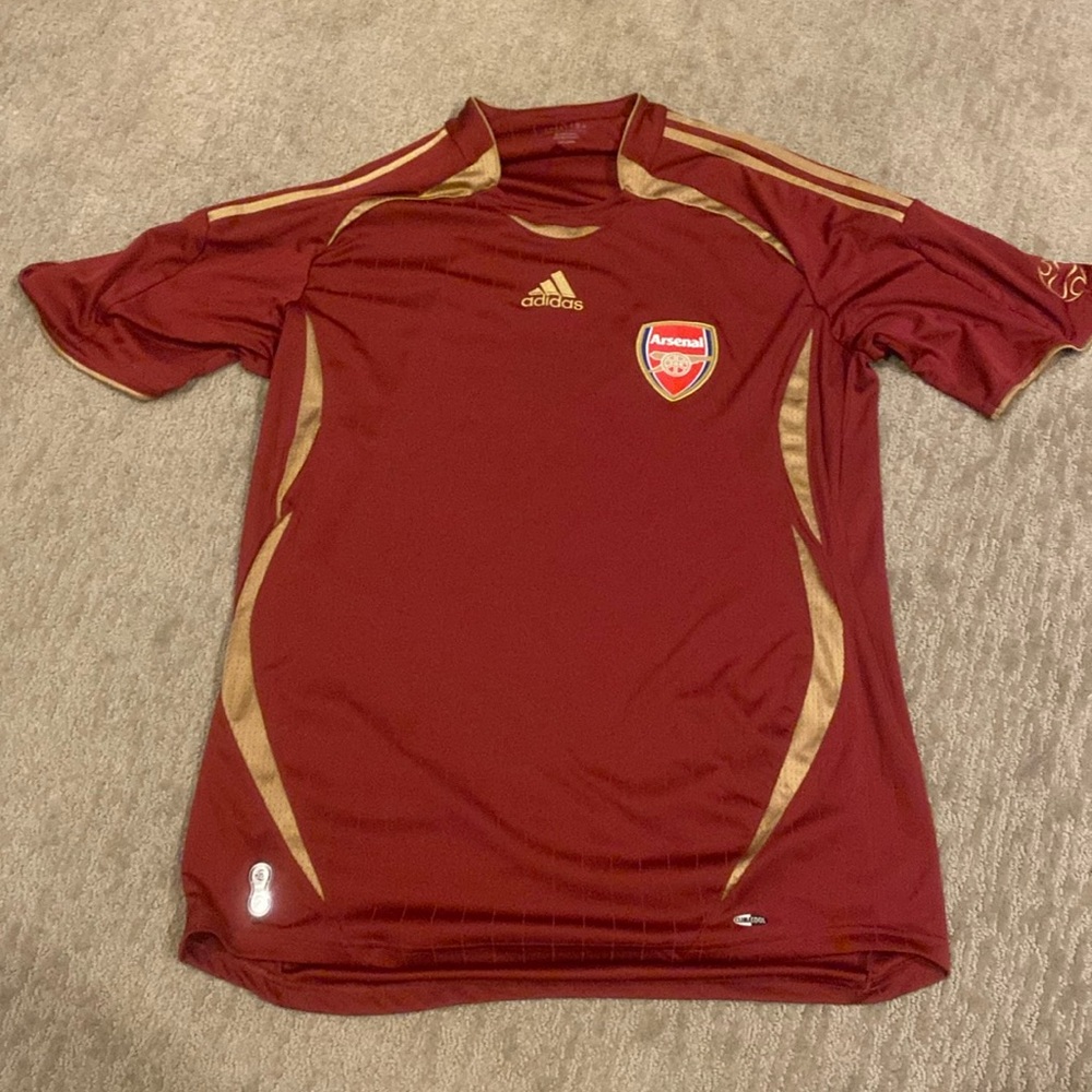 Throwback Arsenal Jersey